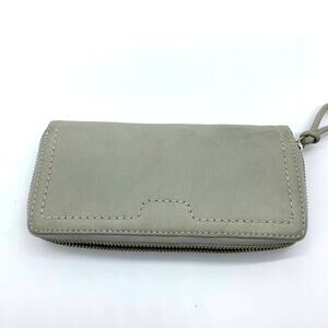Women's Long Wallet Zip Around